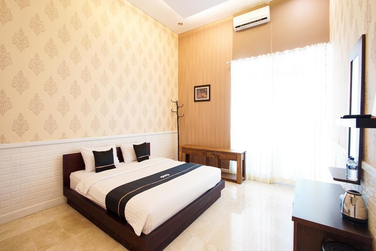 Londres Redpartner Near Gembira Loka Zoo Yogyakarta