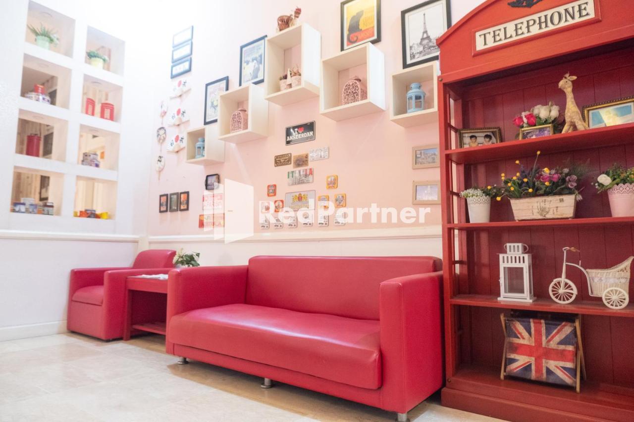 Londres Redpartner Near Gembira Loka Zoo Yogyakarta