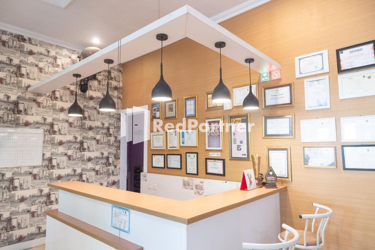 Londres Redpartner Near Gembira Loka Zoo Hotel Yogyakarta